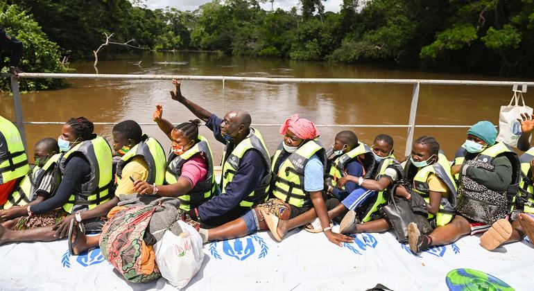 Côte d’Ivoire welcomes families home, as refugee status formally ends